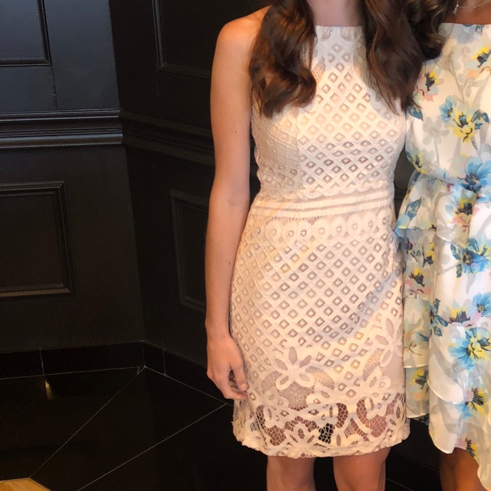 Blush lace Lulus dress